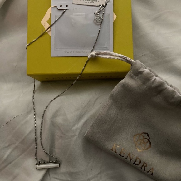 Kendra Scott Silver and White Bar Necklace with Box and Dust Bag NWT Think ๐๐ฒ๐
๐ - Picture 5 of 6